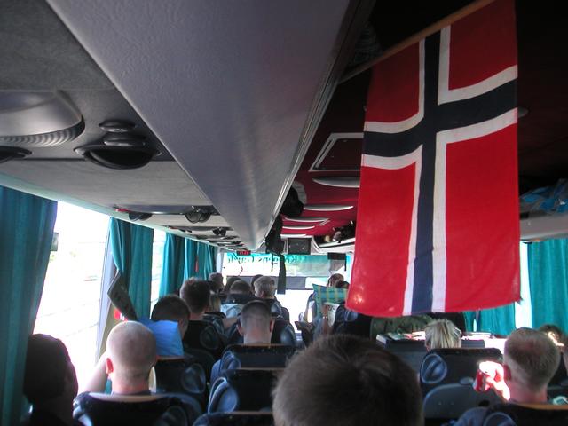 12_l%F8rdag/Alle_p%E5_bussen.jpg