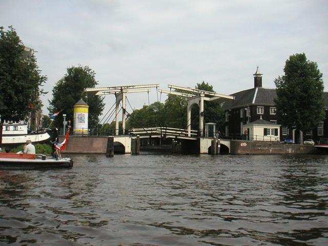 Canal_Bridge.jpg