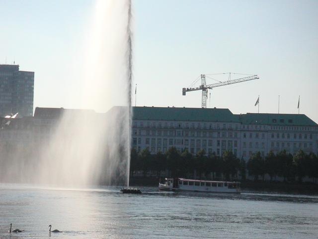Hamburg_Water4.jpg