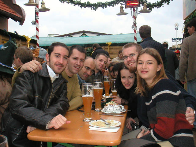 Marco_Max_Pepe_Gabor_Tania_Yokiko_Tanja_Rune_und_Sara_Weissbeer.jpg