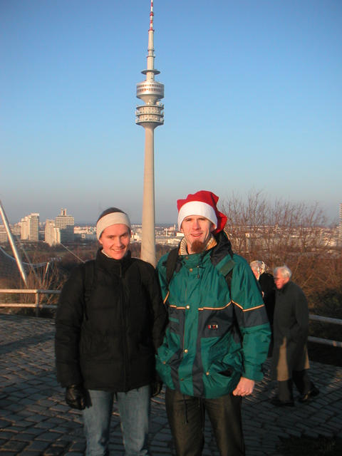 Bettina_Rune_und_OlyTurm.jpg