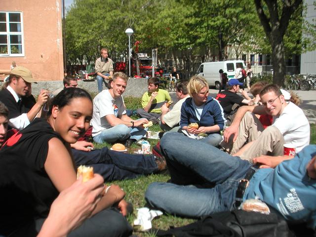 Lunch_p%E5_plenen.jpg