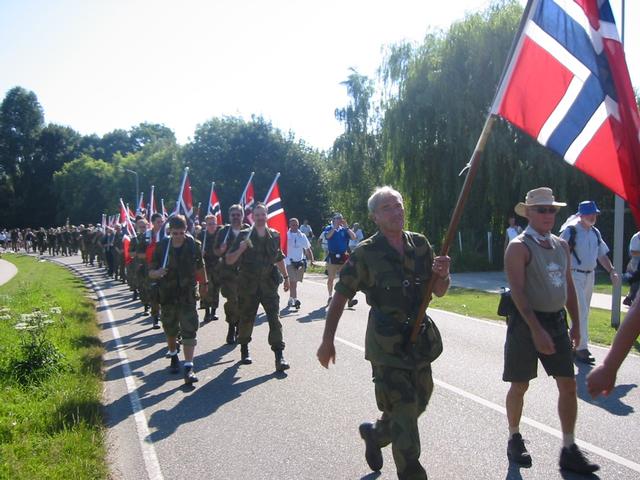 NROF_flaggparade.jpg