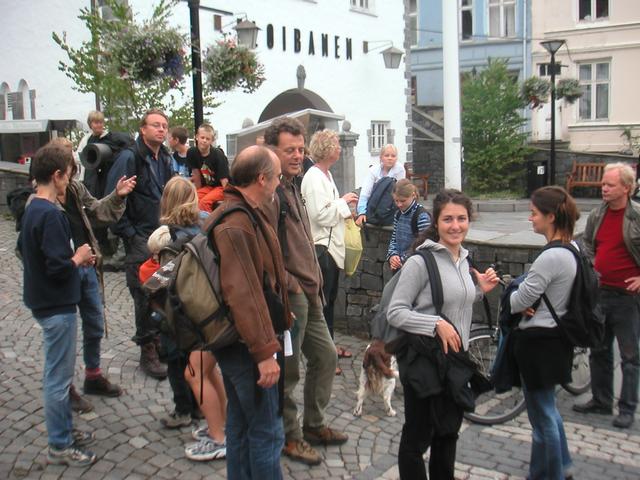 Zeljka_Erik_Sondre_Jardar_Hedda_Lars_Dag_Eli_Dagny_Carro_Monica_Silvia_og_Kjell.jpg