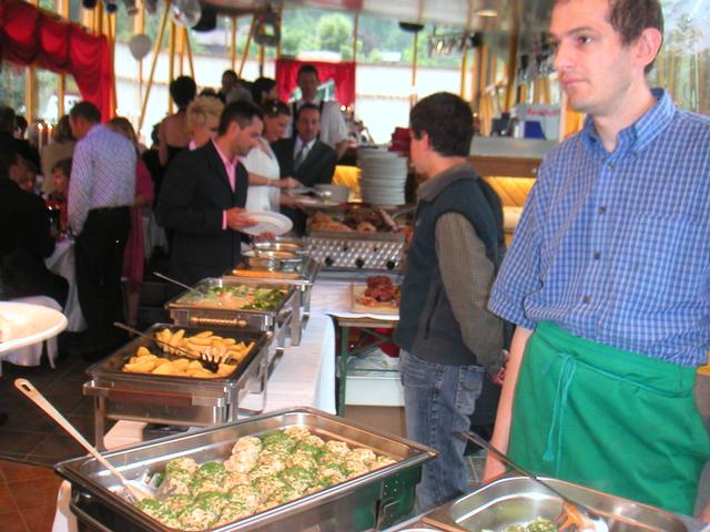 Fabienna_und_Tom_mit_essen.jpg