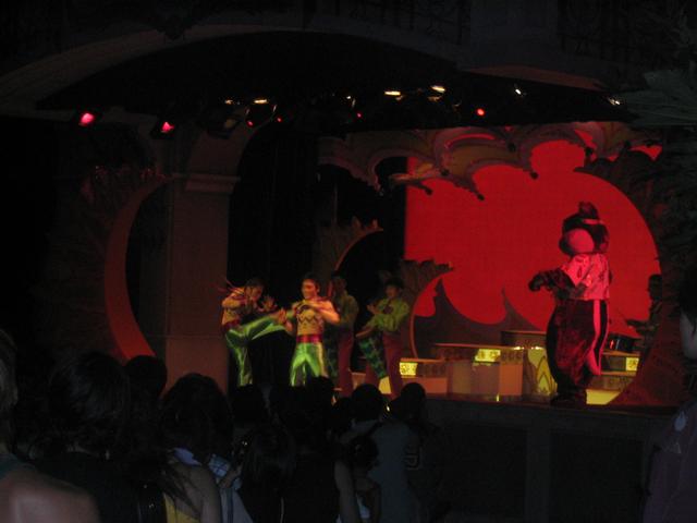 08DisneyLand/Capoeira.jpg