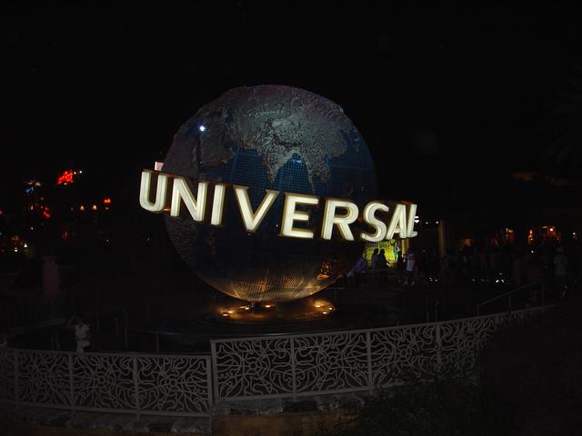 Universal.jpg