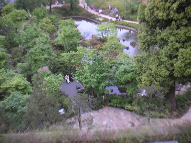 Roppongi_hills_Park.jpg