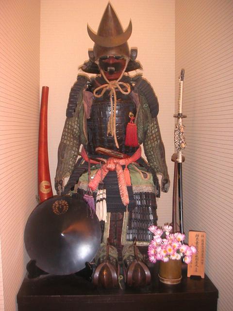 31MaglevFuji5Onsen/Samurai.jpg