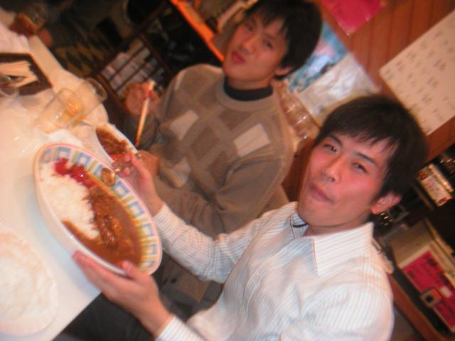 Hiroshi_and_Kushida_big_Curry.jpg