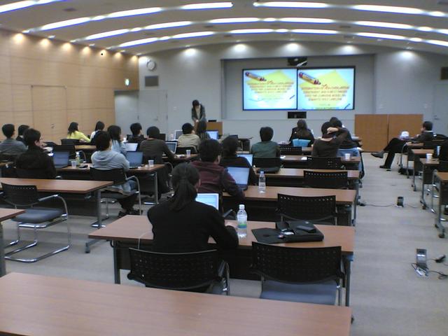 Matsubayashi_presentation_to_MinaSan.jpg