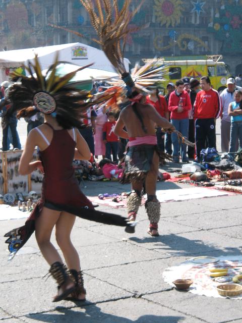 Aztec_Dancing4.jpg
