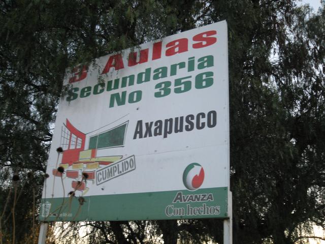 Axapusco_sign.jpg