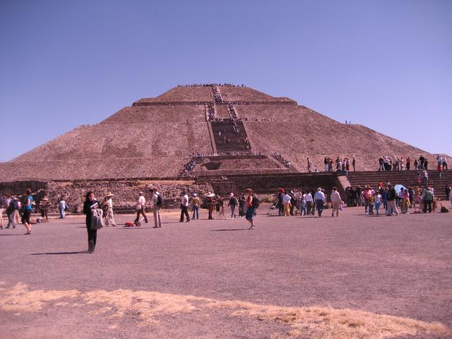 Solpyramiden5.jpg