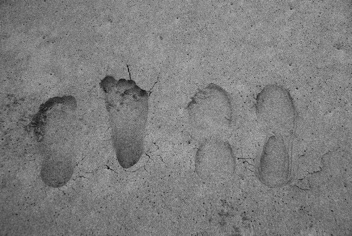 Footprints.jpg