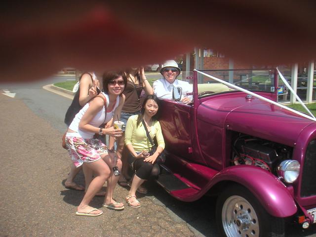 Girls_and_rune_car.jpg