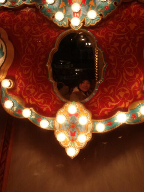 Sachiko_mirror.jpg