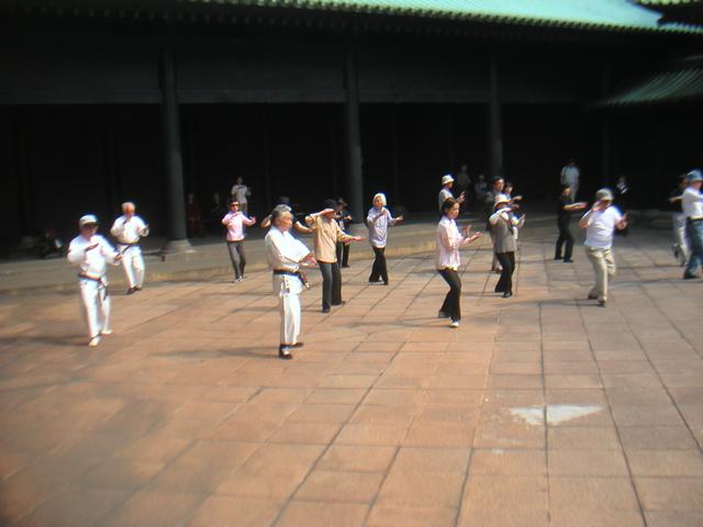 12JapaneseVolunteer/TaiChi.jpg