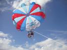 Parasailing girls2