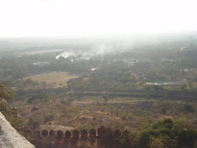 Golconda_Fort_Fire.jpg