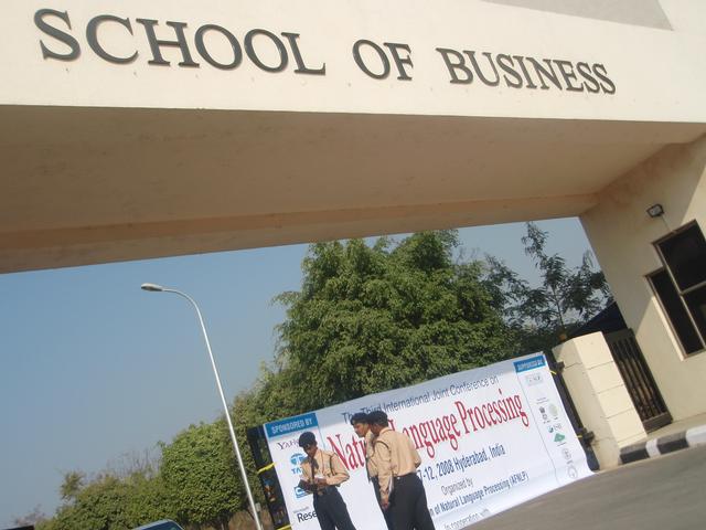 Indian_School_og_Business.jpg