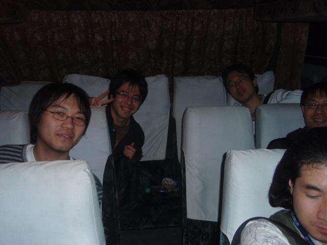 Tsunakawa_Kenji_and_Oksasaki_and_X2.jpg