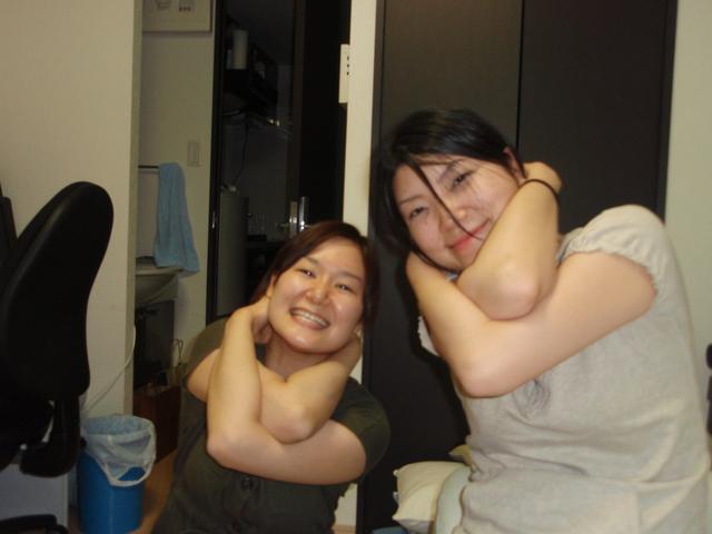 Akiko_and_Sachiko.jpg