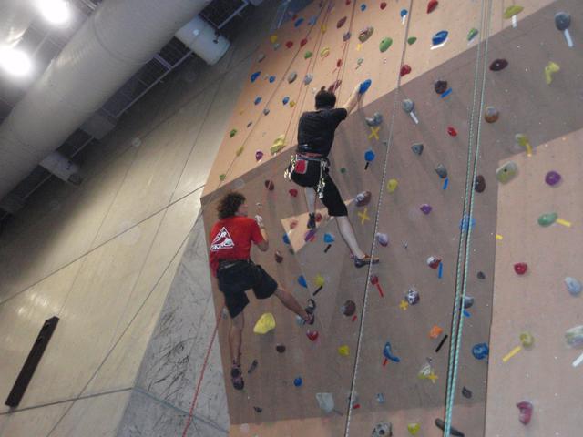 Robert_and_Serban_speed_climbing.jpg