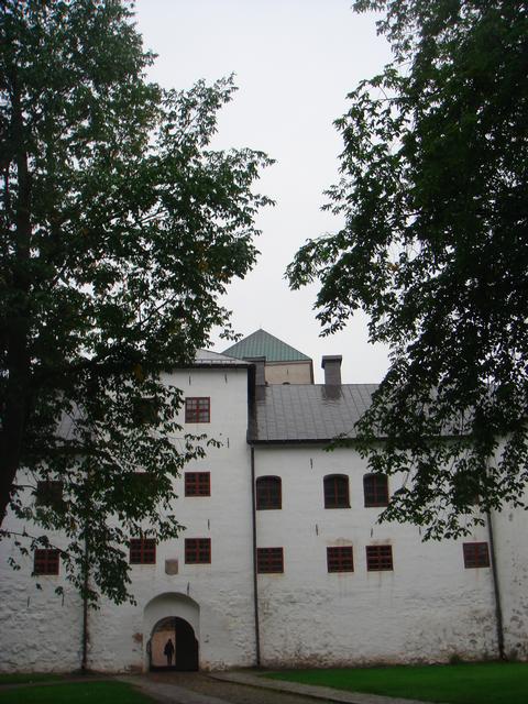 Castle5.jpg