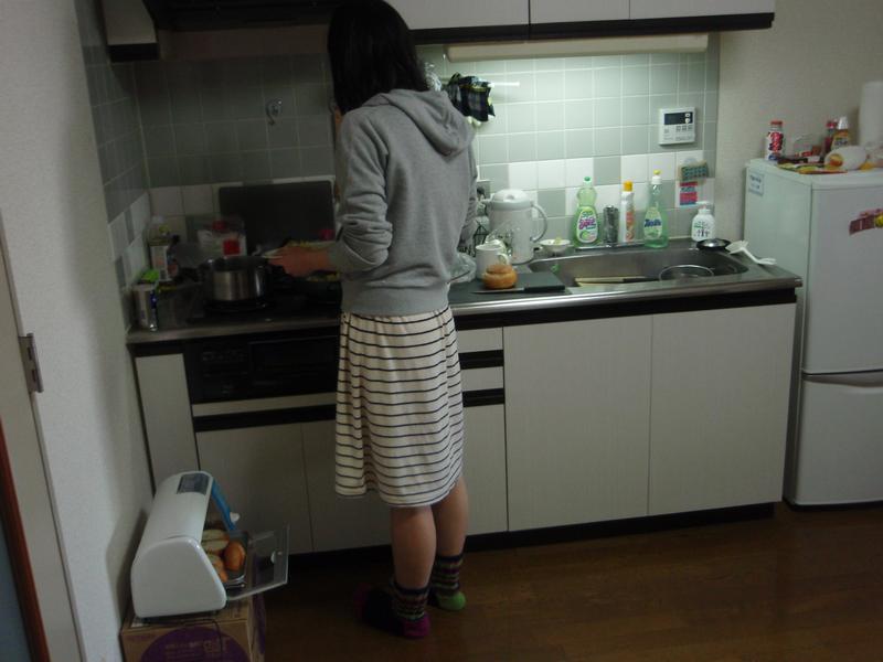 12Dec/30LastDinner2008/Sachiko_Cooking2.jpg